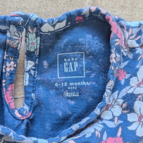 babyGAP Floral Peplum Top with Heather Blue Lace Trim Leggings Set - Size 6-12M - Picture 4 of 11